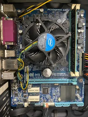 Desktop PC Intel Core i3 2nd Gen RAM 8GB SSD 120GB Gigabyte Board