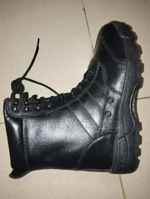 Premium Black Tactical Boot – Strong & Stylish