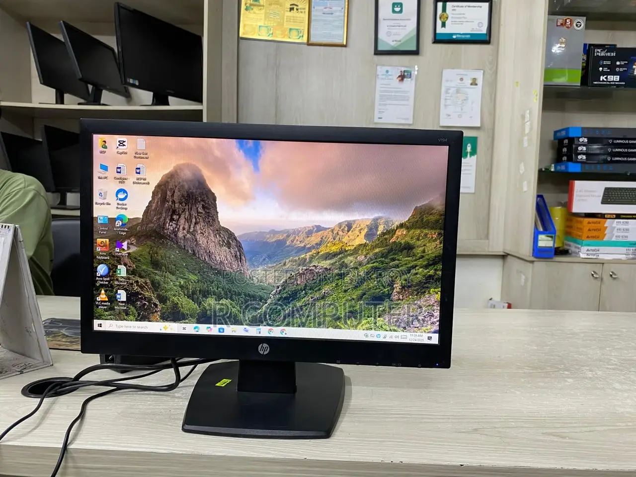 Desktop Computer Lenovo 8GB Intel Core I5 SSD 128GB
