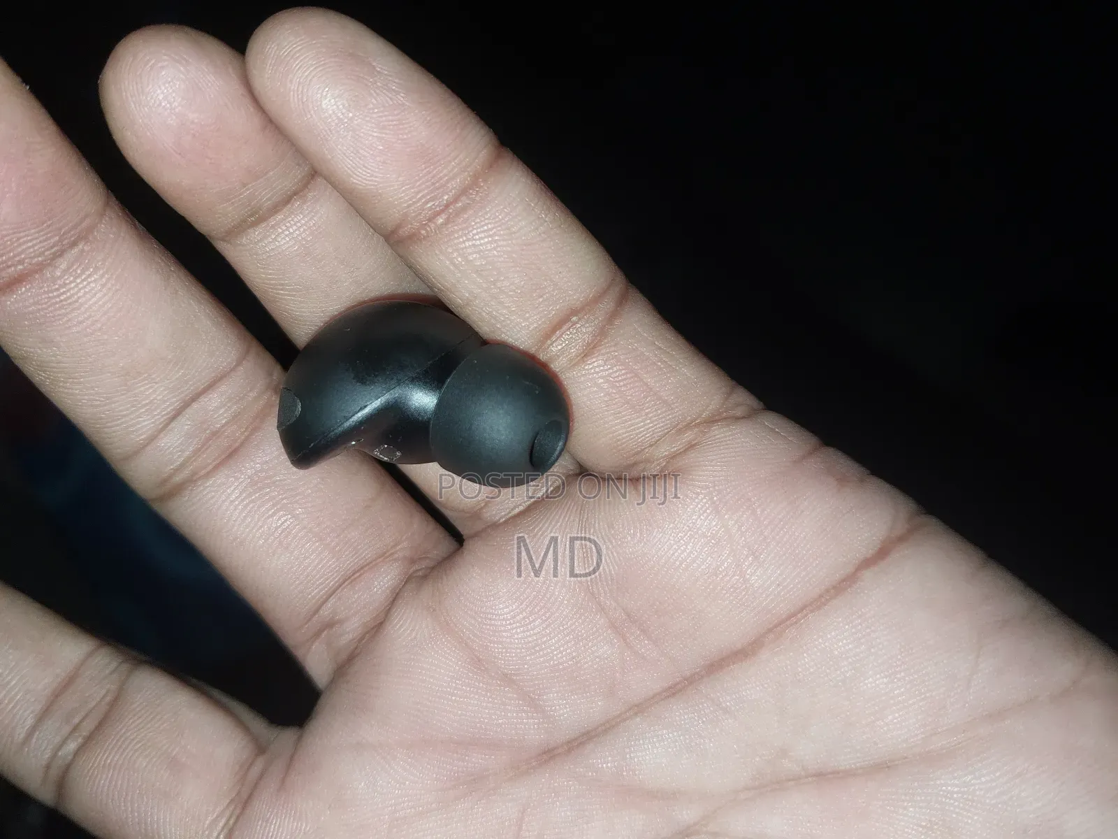 Samsung Bluetooth Headphones - Market Price 13500, Yours for 5000 Fixed