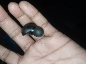 Samsung Bluetooth Headphones - Market Price 13500, Yours for 5000 Fixed