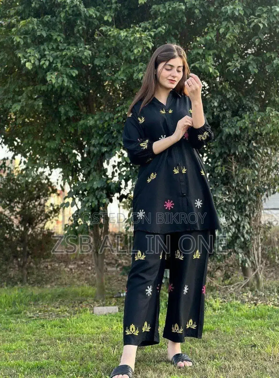 Premium Linen Embroidery 2-Piece
