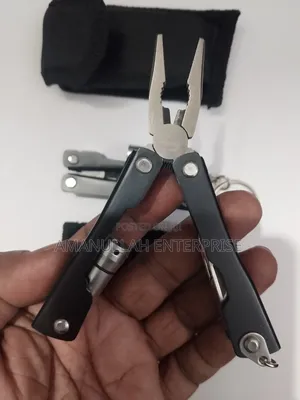 Portable Muti Tools With Pliers.