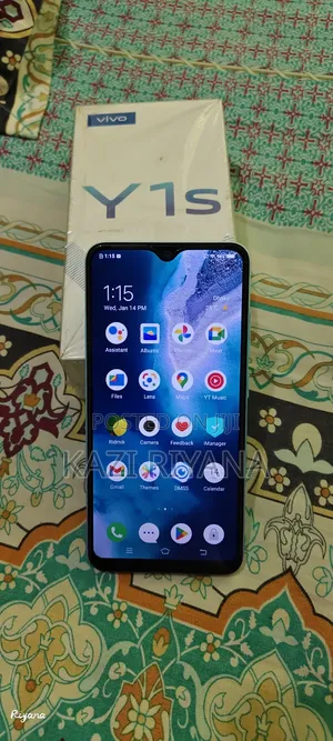 Vivo Y1s 32 GB Blue