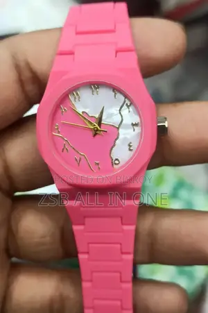 প্রিমিয়াম অ্যারাবিক ম্যাপ ডায়াল ওয়াচ