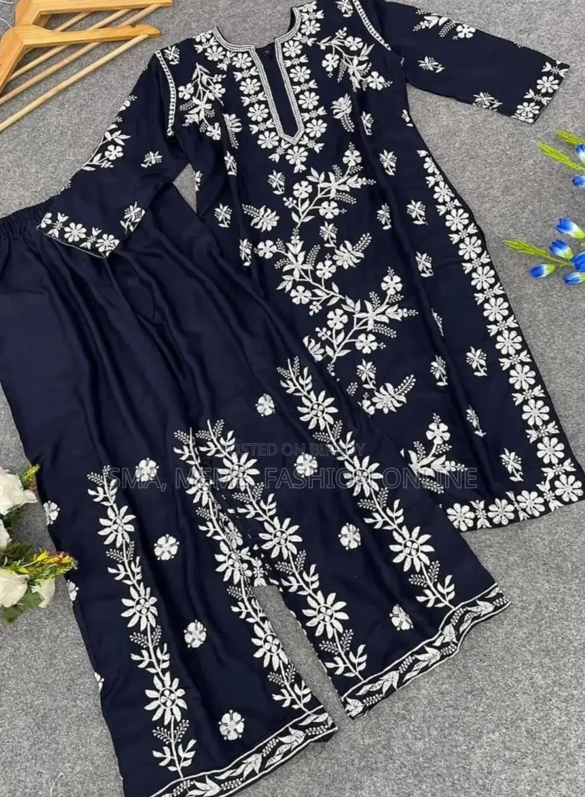 প্রিমিয়াম পাকিস্তানি ইন্সপায়ার্ড চিকেনকারি ২-পিস কালেকশন