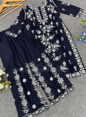 প্রিমিয়াম পাকিস্তানি ইন্সপায়ার্ড চিকেনকারি ২-পিস কালেকশন