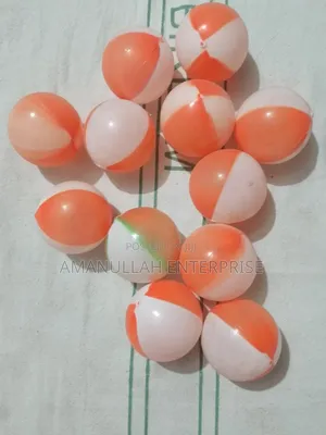 Plastic Balls 07 PCS