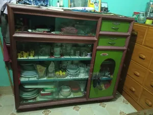 Extremely Sturdy and Durable Premium Steel Show-case
