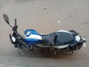 TVS Apache 160 4V 2020 Blue