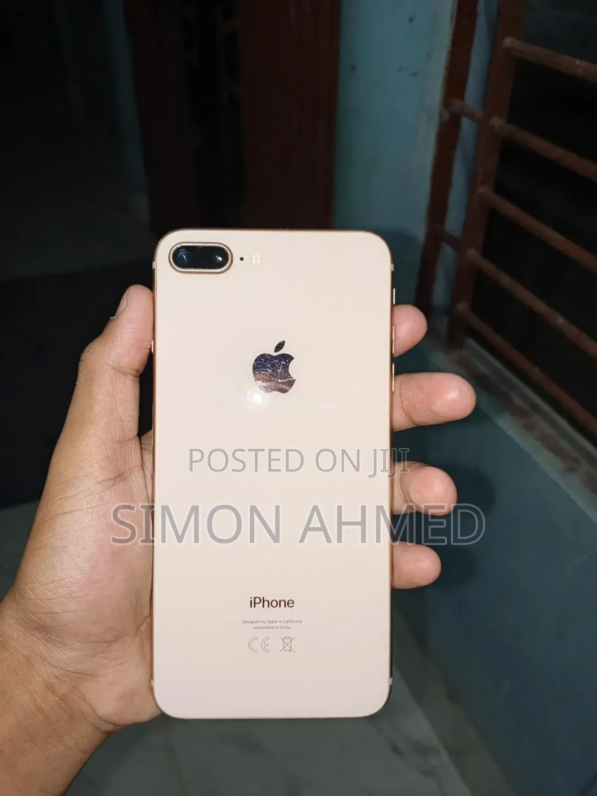Apple iPhone 8 Plus 64 GB Gold