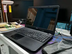 New Laptop Dell Inspiron 15 4GB Intel Core I3 HDD 3T