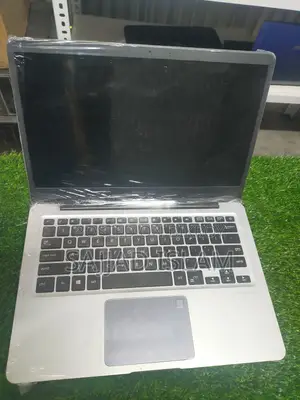 Laptop Asus Vivobook S 14 S5406s 8GB Intel Core i5 SSD 128GB