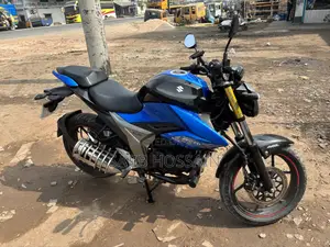 New Suzuki 2022 Black