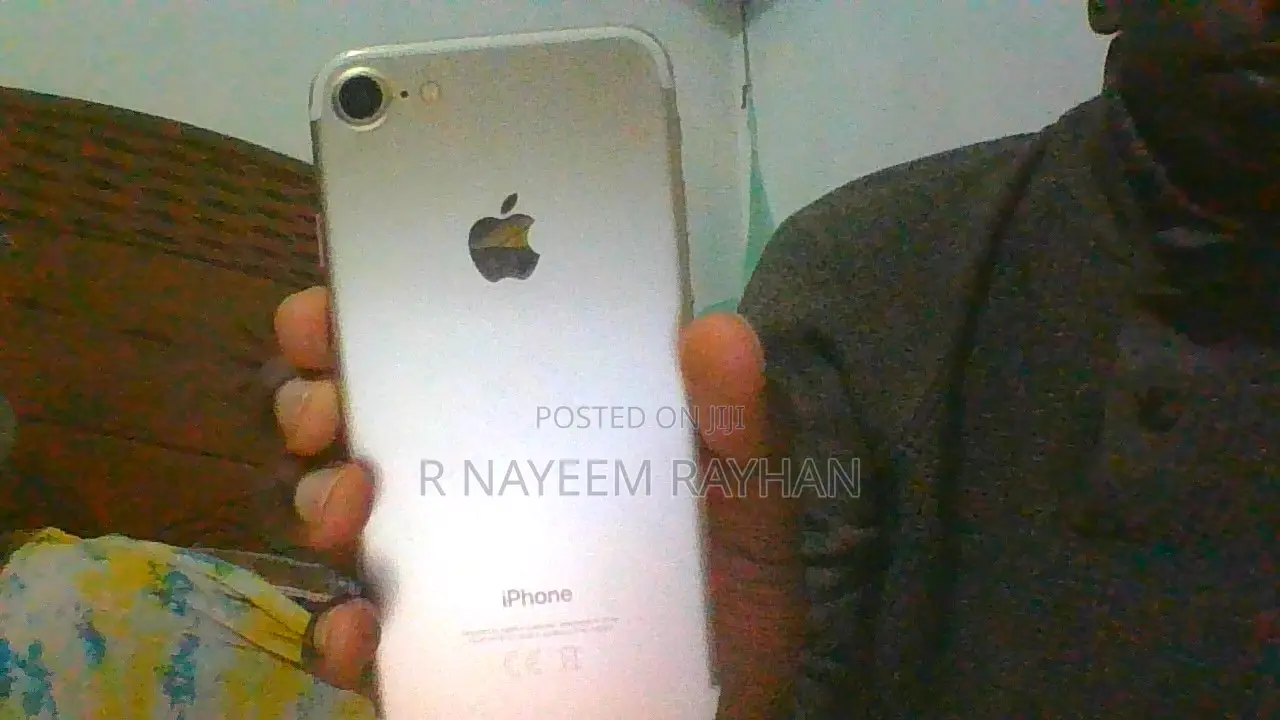 Apple iPhone 7 128 GB Gold
