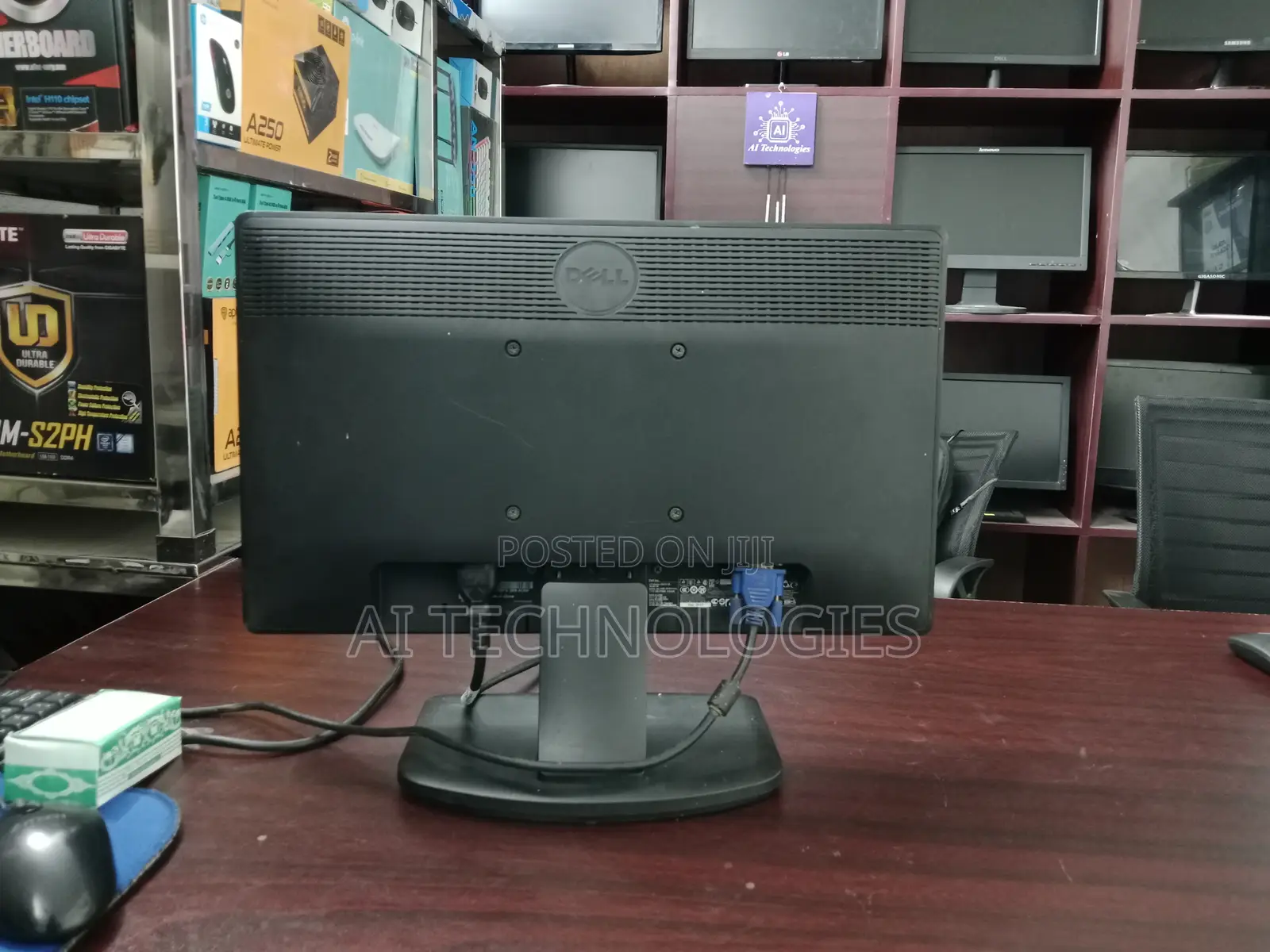 Dell - D1918h | 19-inch Full Fresh HD+ Monitor