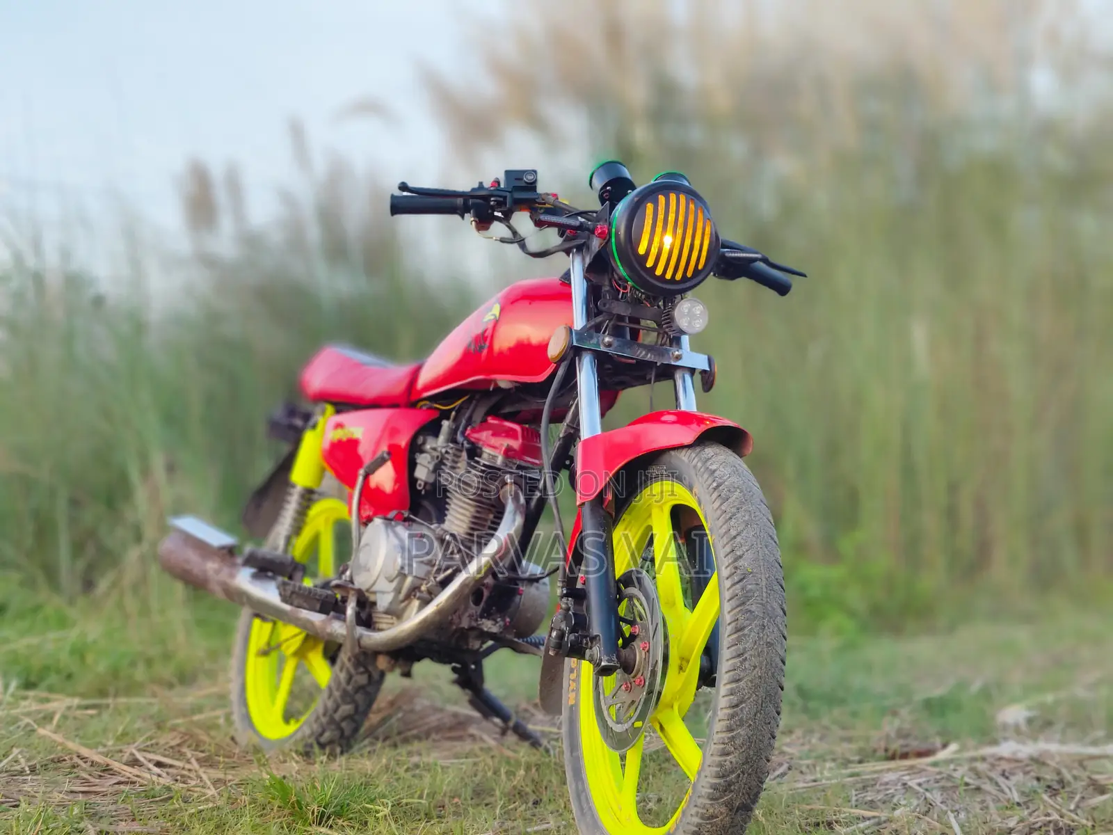 Honda 2005 Red