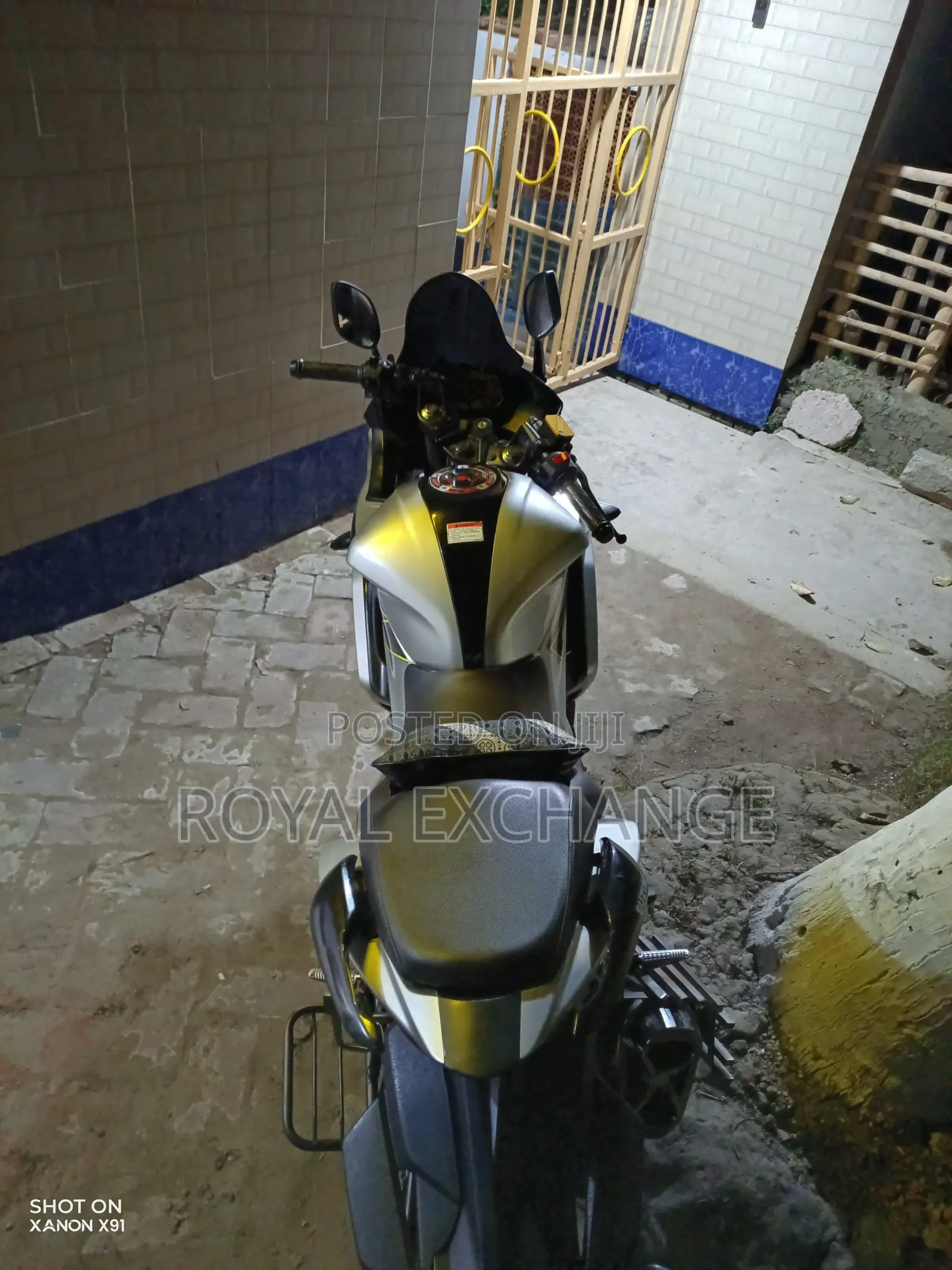 Suzuki GSXF 2022 Silver