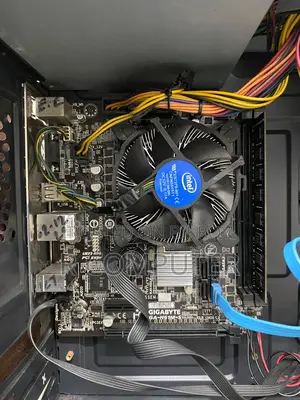 Hot Offer_intel Core I5 Pc Ram 4gb SSD 120gb_graphic 2gb_gigabyte-H*61