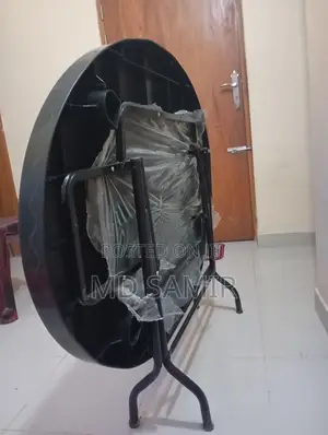 (আরএফএল) ডাইনিং টেবিলে