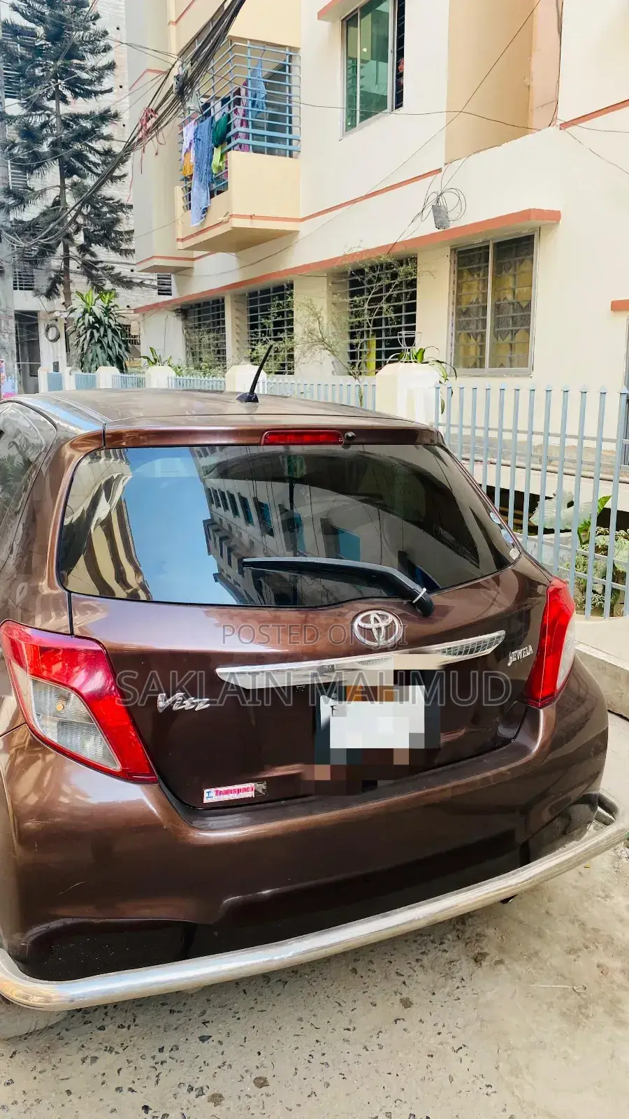 Toyota Vitz 1.3 FWD 5dr 2011 Brown