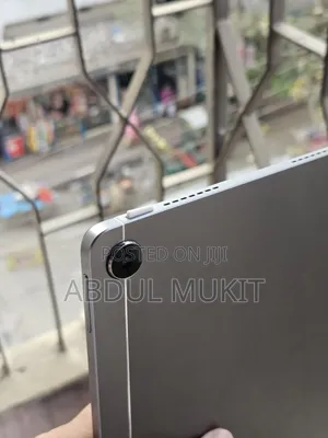 রিয়েলমি প্যাড ৬৪ জিবি ধূসর