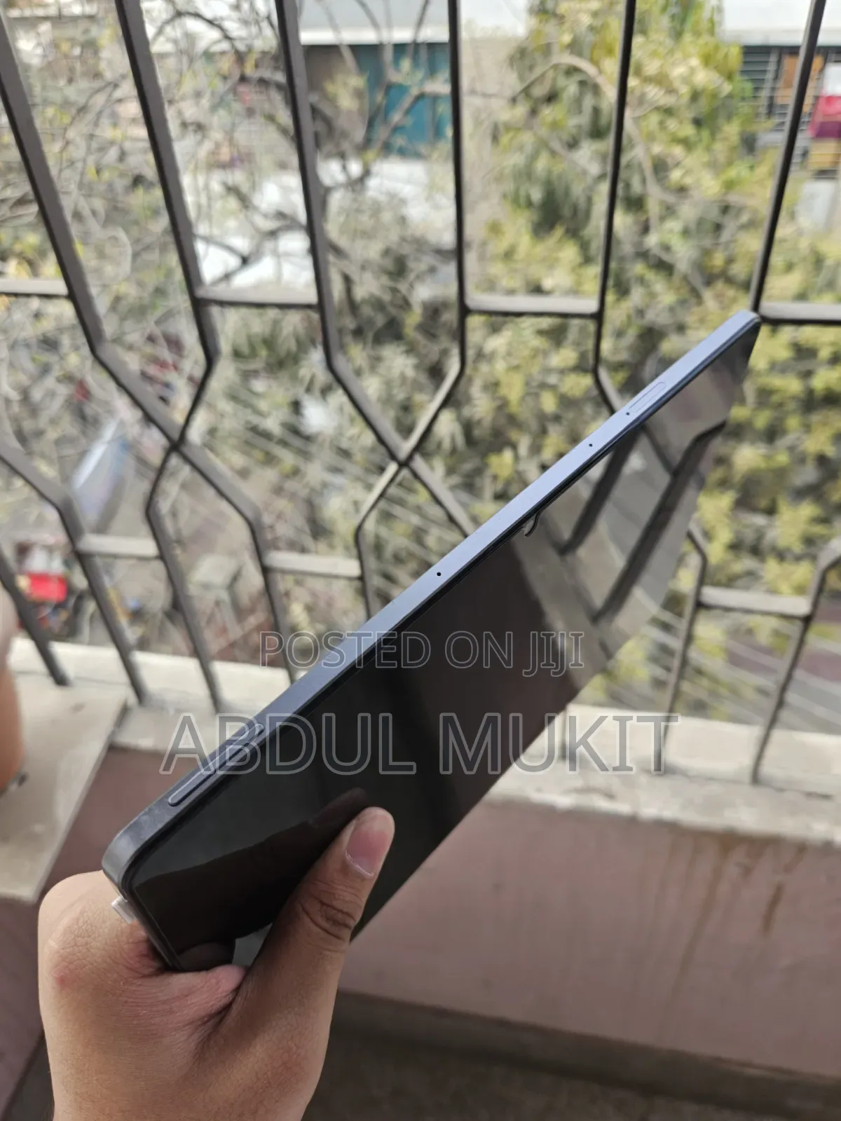 রিয়েলমি প্যাড ৬৪ জিবি ধূসর