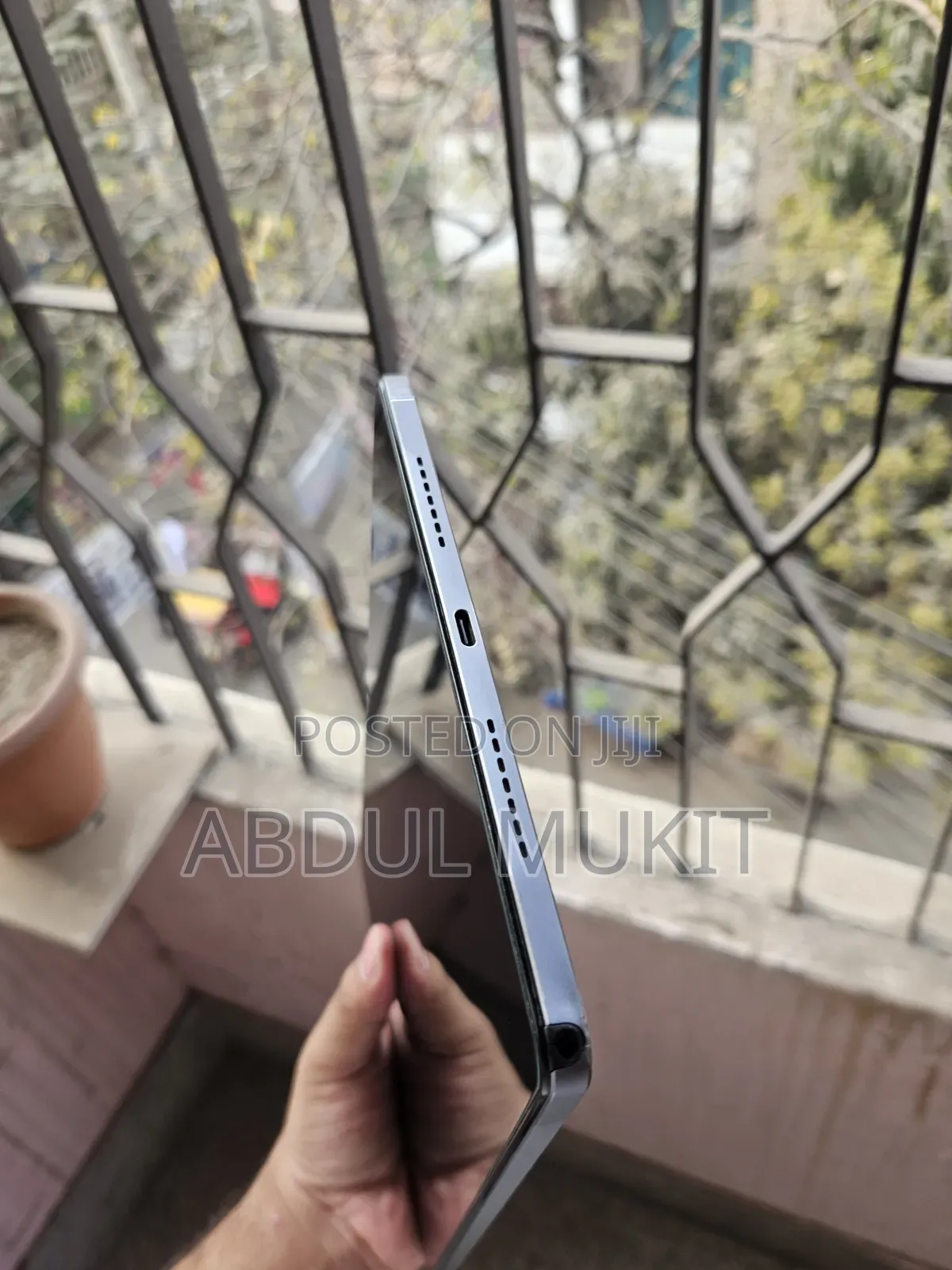 রিয়েলমি প্যাড ৬৪ জিবি ধূসর