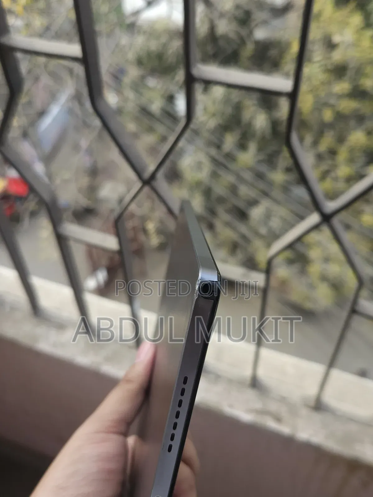 রিয়েলমি প্যাড ৬৪ জিবি ধূসর