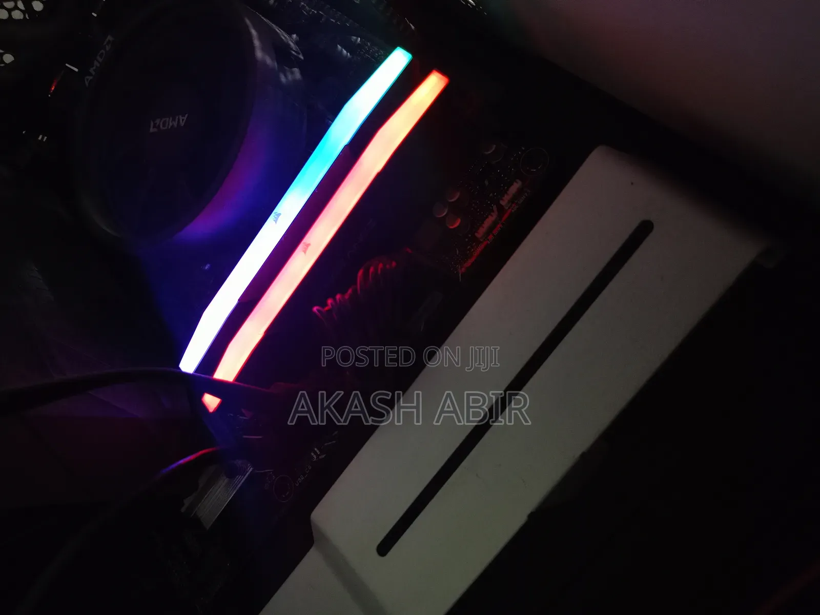 Corsair Vengeance RGB (16GB) DDR5 6000MHz CL30 – Like New