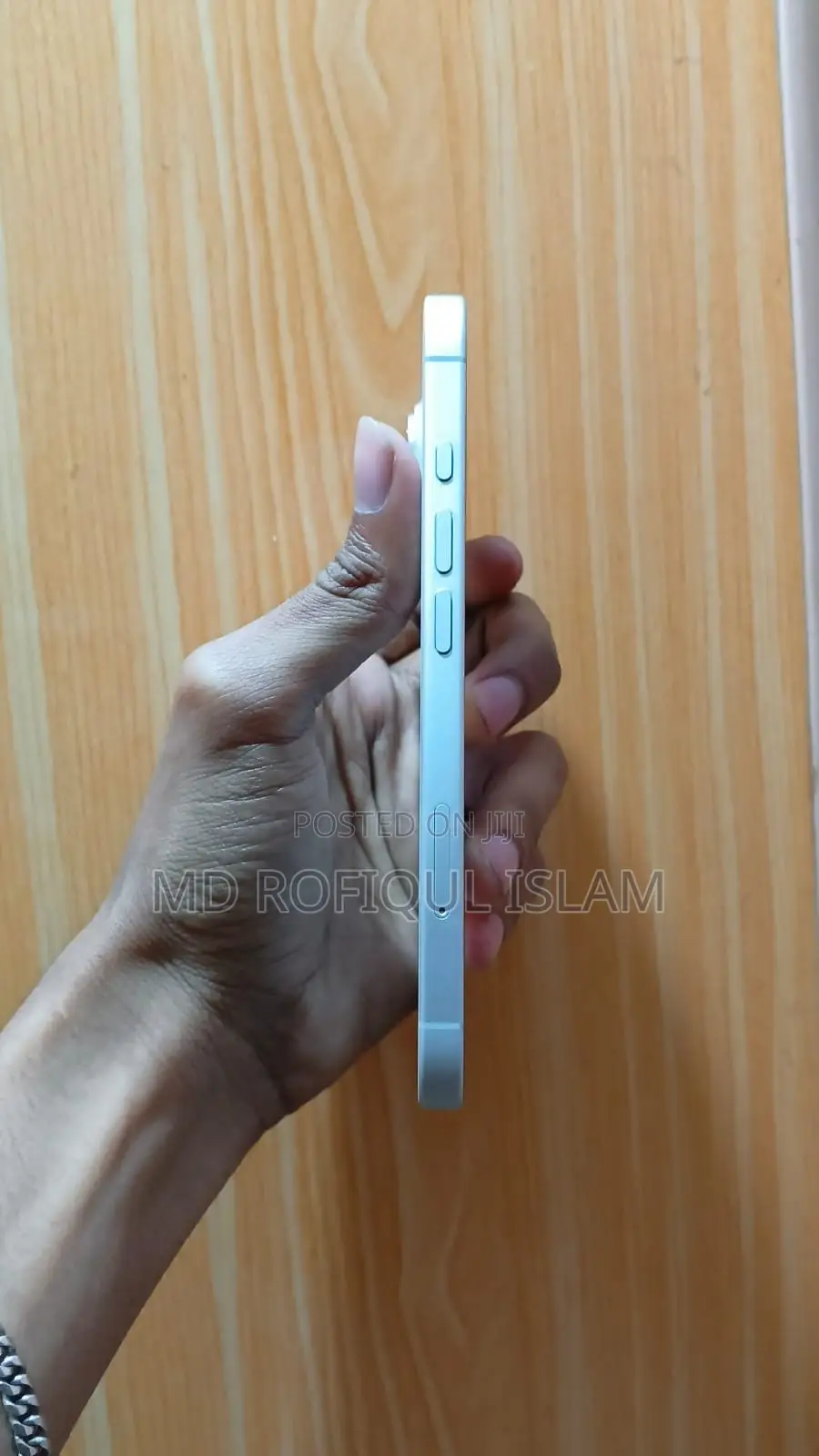 New Apple iPhone 16 128 GB White