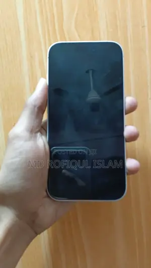 New Apple iPhone 16 128 GB White