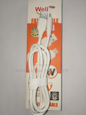 অ্যাপল লাইটনিং টু ইউএসবি ক্যাবল।