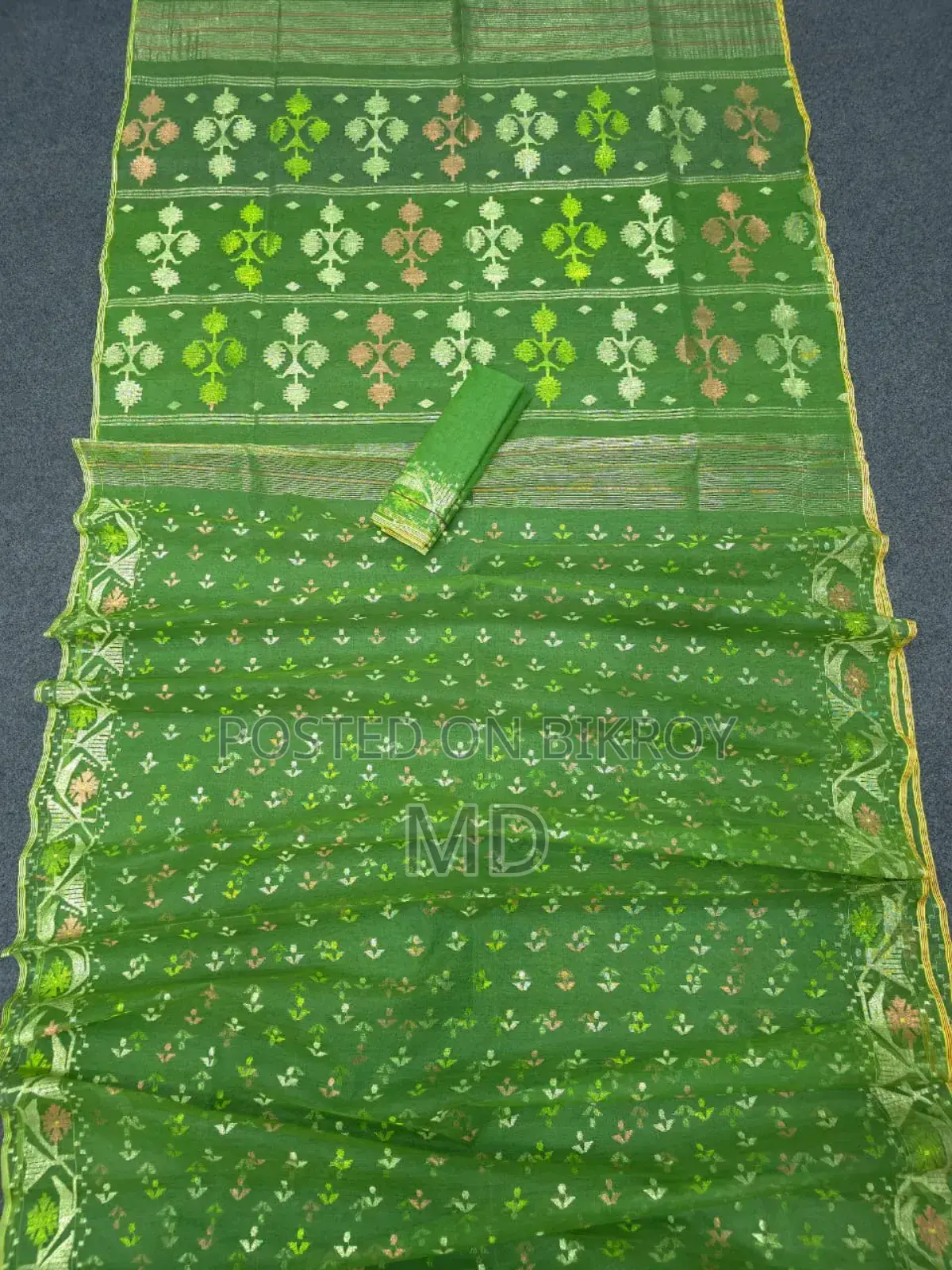 জামদানী শাড়ি