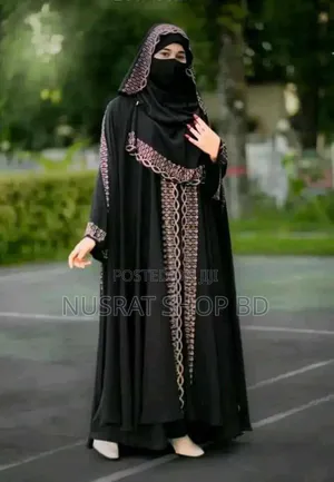 Sehzadi Abaya
Dubai Cherry Fabric