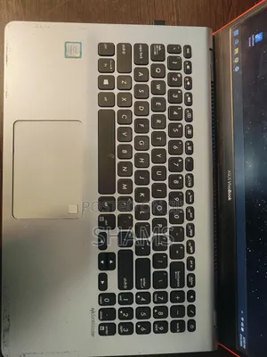 Laptop Asus VivoBook S15 S530UN 12GB Intel Core i5 SSD 256GB