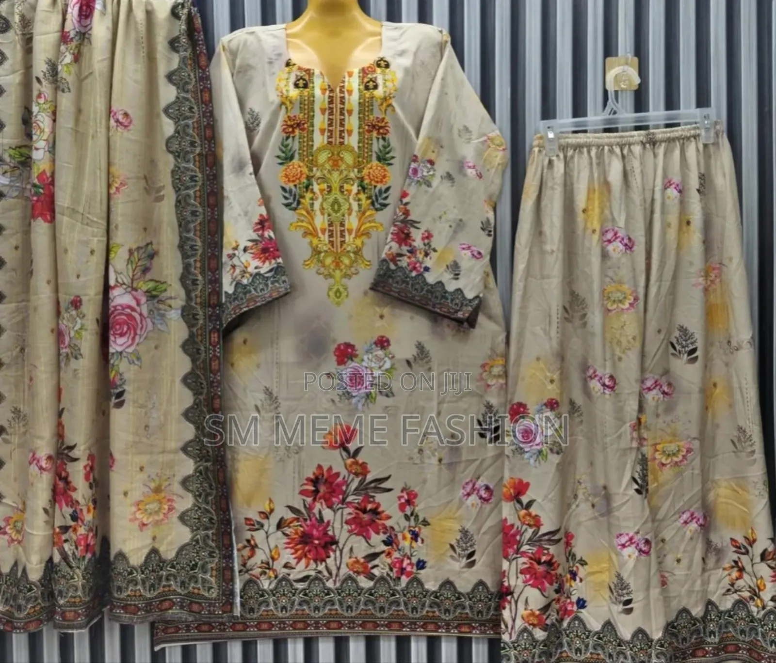 প্রিমিয়াম দুবাই সফট সিল্ক থ্রি-পিস