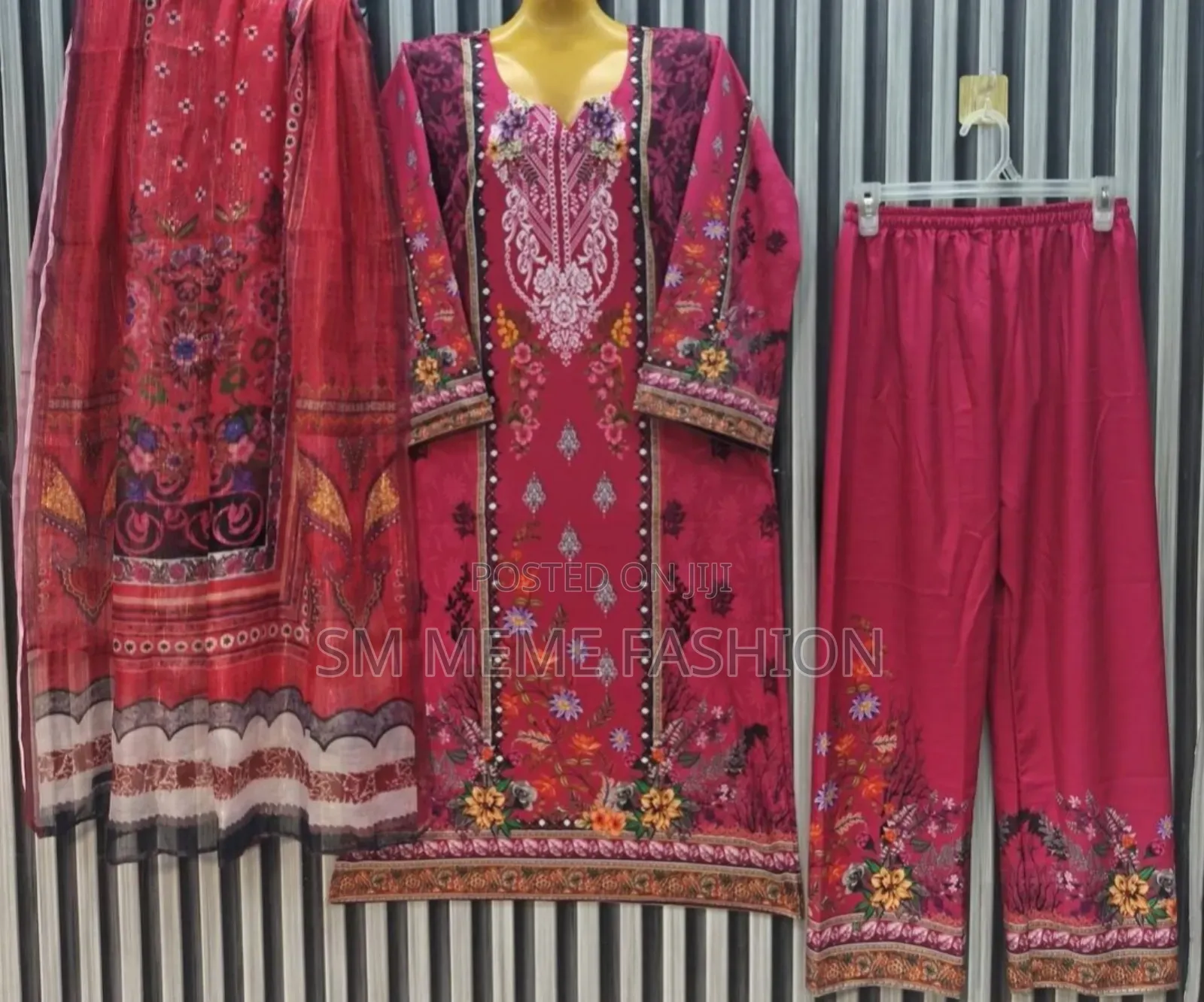 প্রিমিয়াম দুবাই সফট সিল্ক থ্রি-পিস