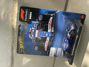 Hotwheels Premium Formula One Team Cash App #30