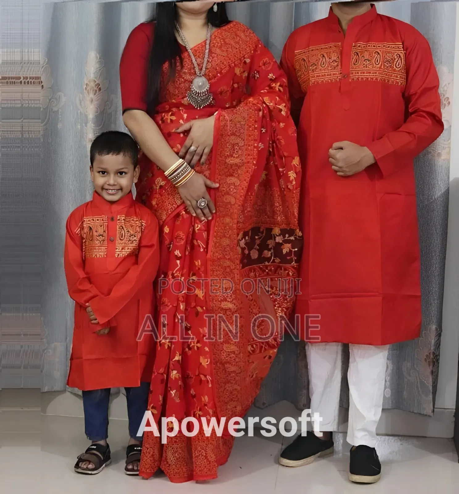 বাচ্চা সহ কাপড় ড্রেস(ফ্যামিলি কম্বো)