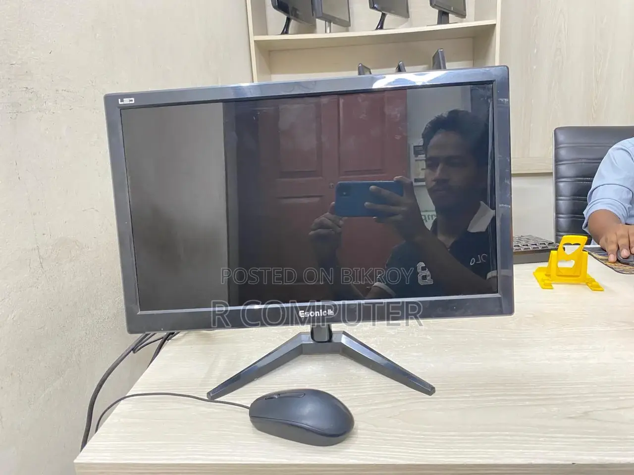 Esonic 19"Inch Led Wide Srceen Full Fresh Monitor