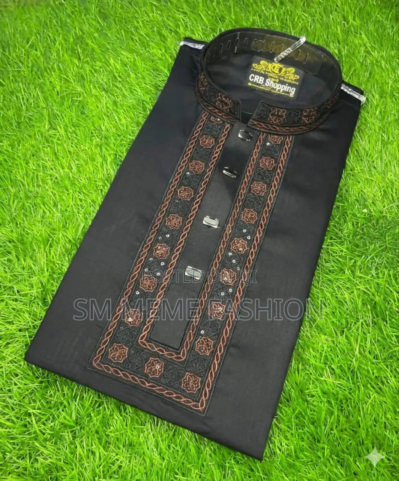 Fabric: High-quality Slub Satton fabric.