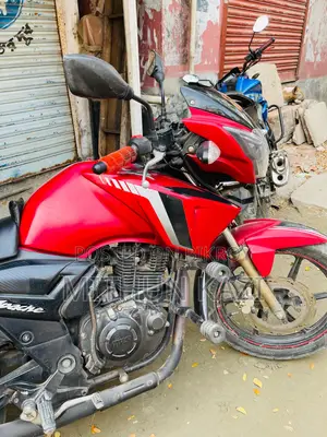 TVS Apache RTR 160 2V 2017 Red