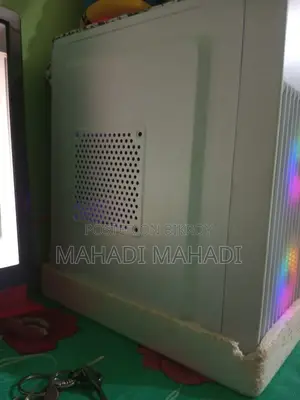 Desktop Computer Gigabyte GB-XM12-3227 8GB Intel Core I3 HDD+SSD 500GB