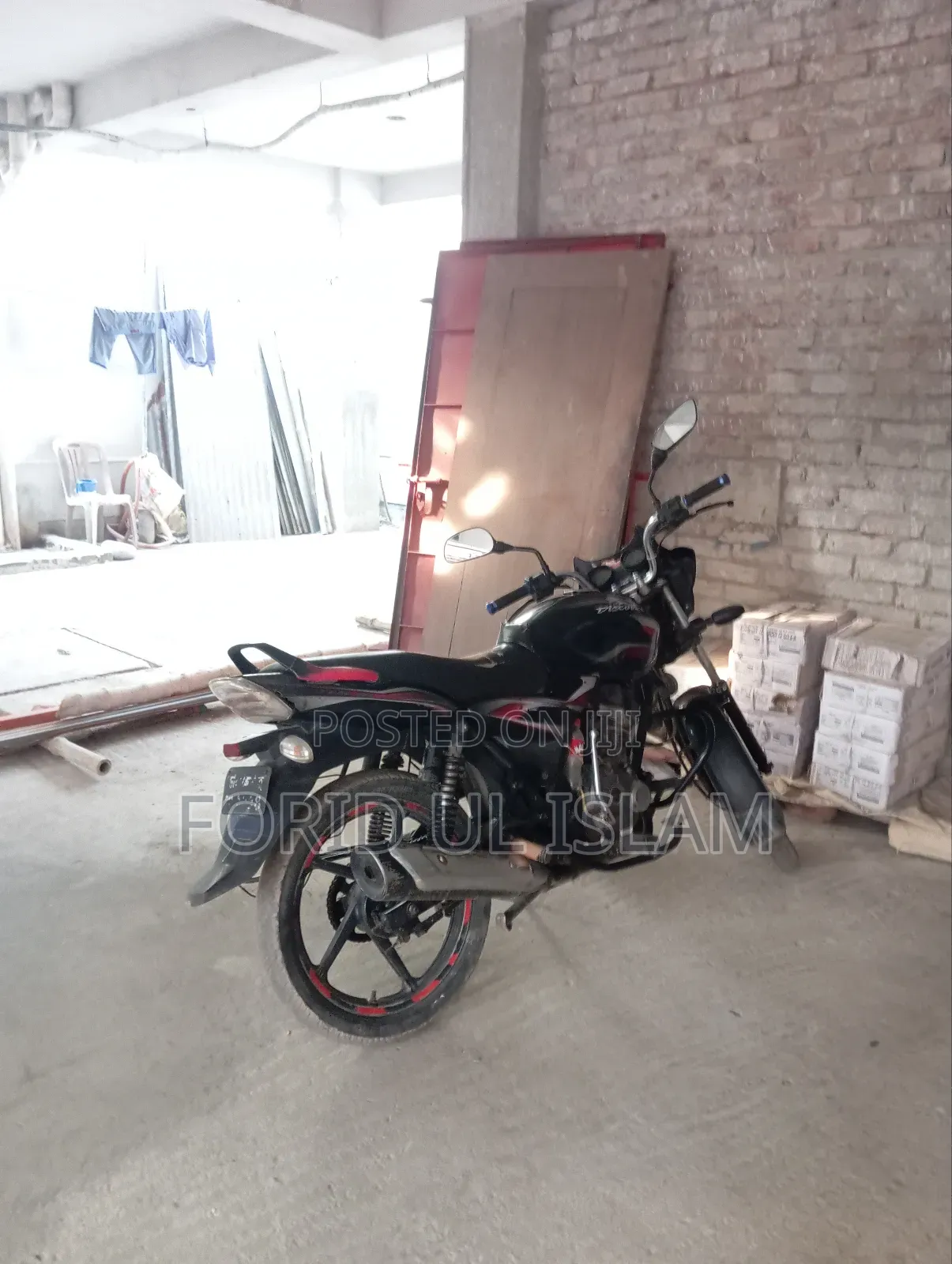 Bajaj Discover 100 2019 Black