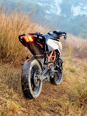 KTM Duke 125 2022 White
