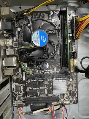 Desktop PC Intel Core i5 (4th Gen) SSD 128GB RAM 4GB Gigabyte-B*85
