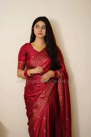 Japani Silk Sharee With Blouse Piece
