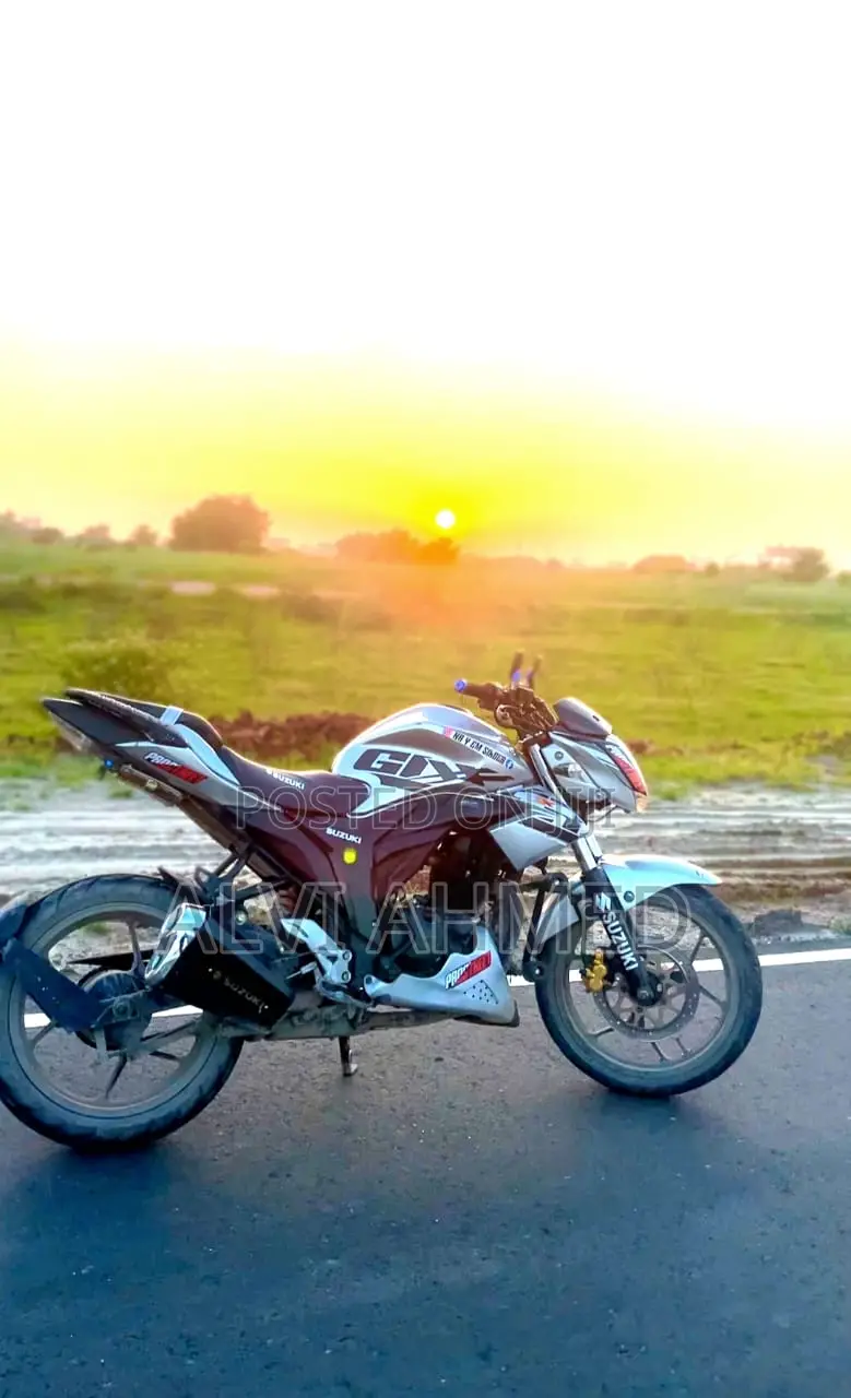 Suzuki Gixxer Monotone 2019 Silver