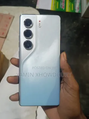 টেকনো ক্যামন ৪০ প্রো ৪জি ২৫৬ জিবি সাদা